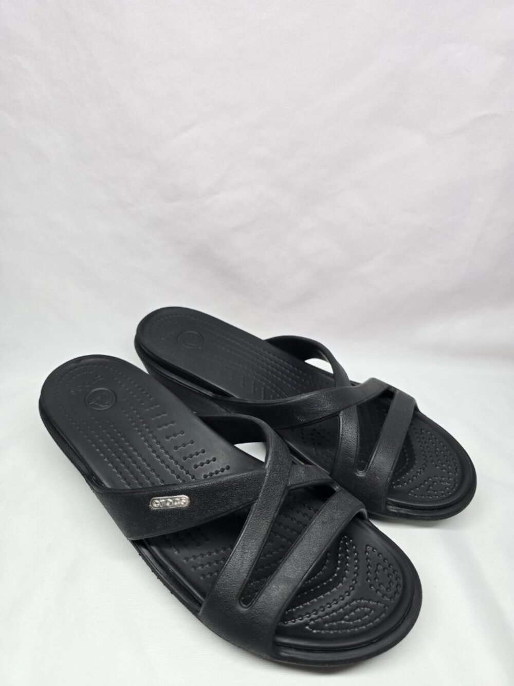 CROCS Patricia II Womens Size 8 Black Criss Cross Low Wedge Sandals